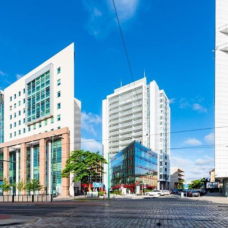 Apartamenty Benthos Towarowa Poznan Bagian luar foto