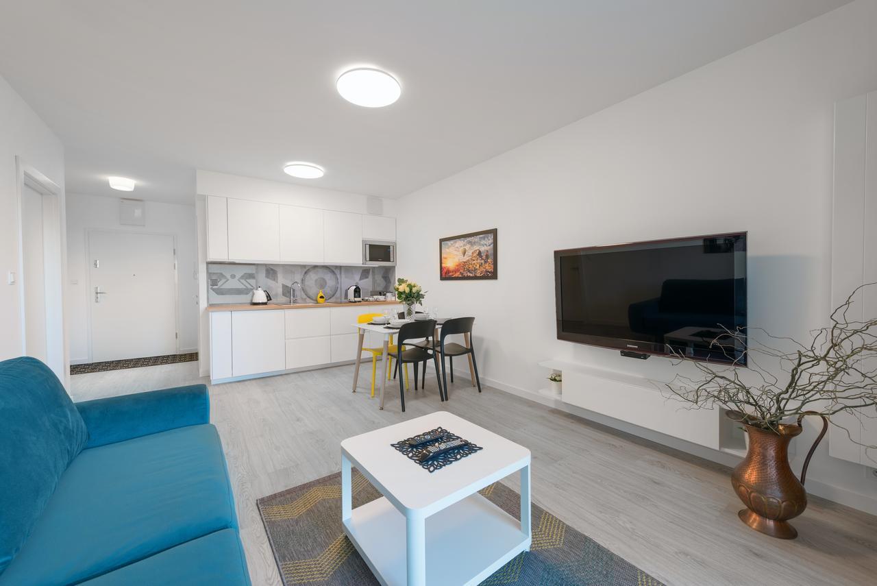 Apartamenty Benthos Towarowa Poznan Bagian luar foto