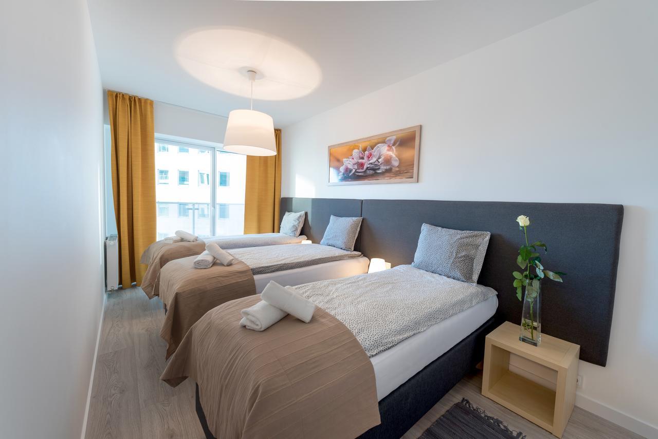 Apartamenty Benthos Towarowa Poznan Bagian luar foto